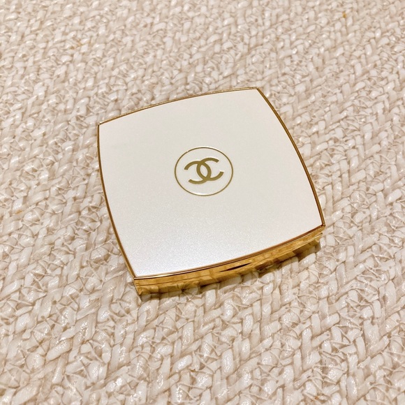 🎁🎁🎁 Chanel perfume solid perfume case - Picture 2 of 5